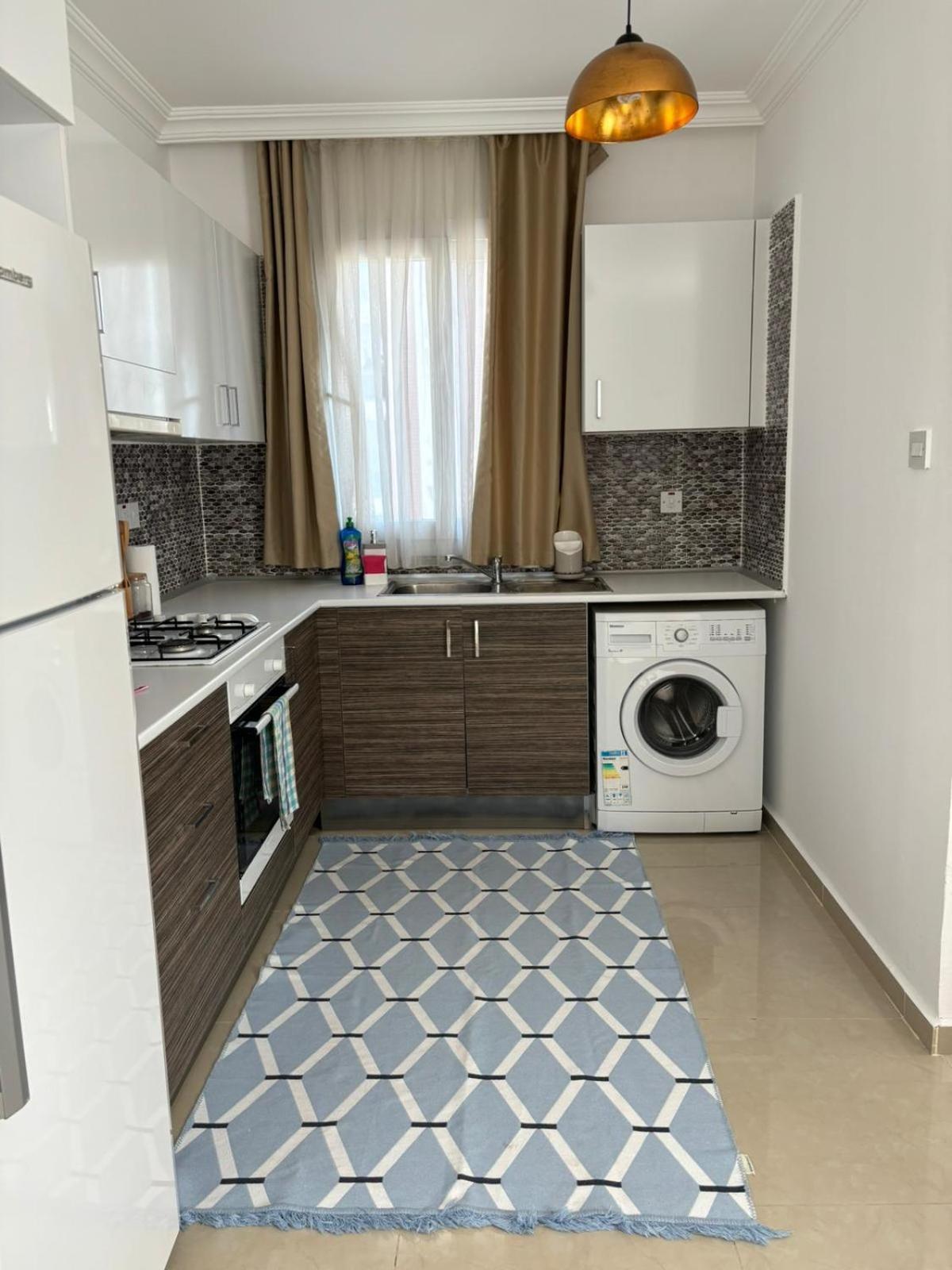 Kyrenia Central 2+1 Exteriör bild